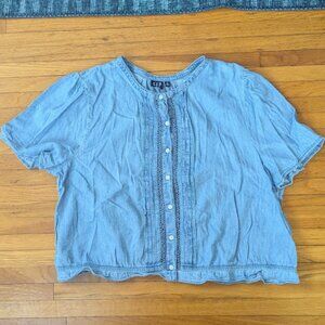 GAP Women Sz XL Shirt Top Denim Lace Trimmed Cropped Flutter Sleeve Blue